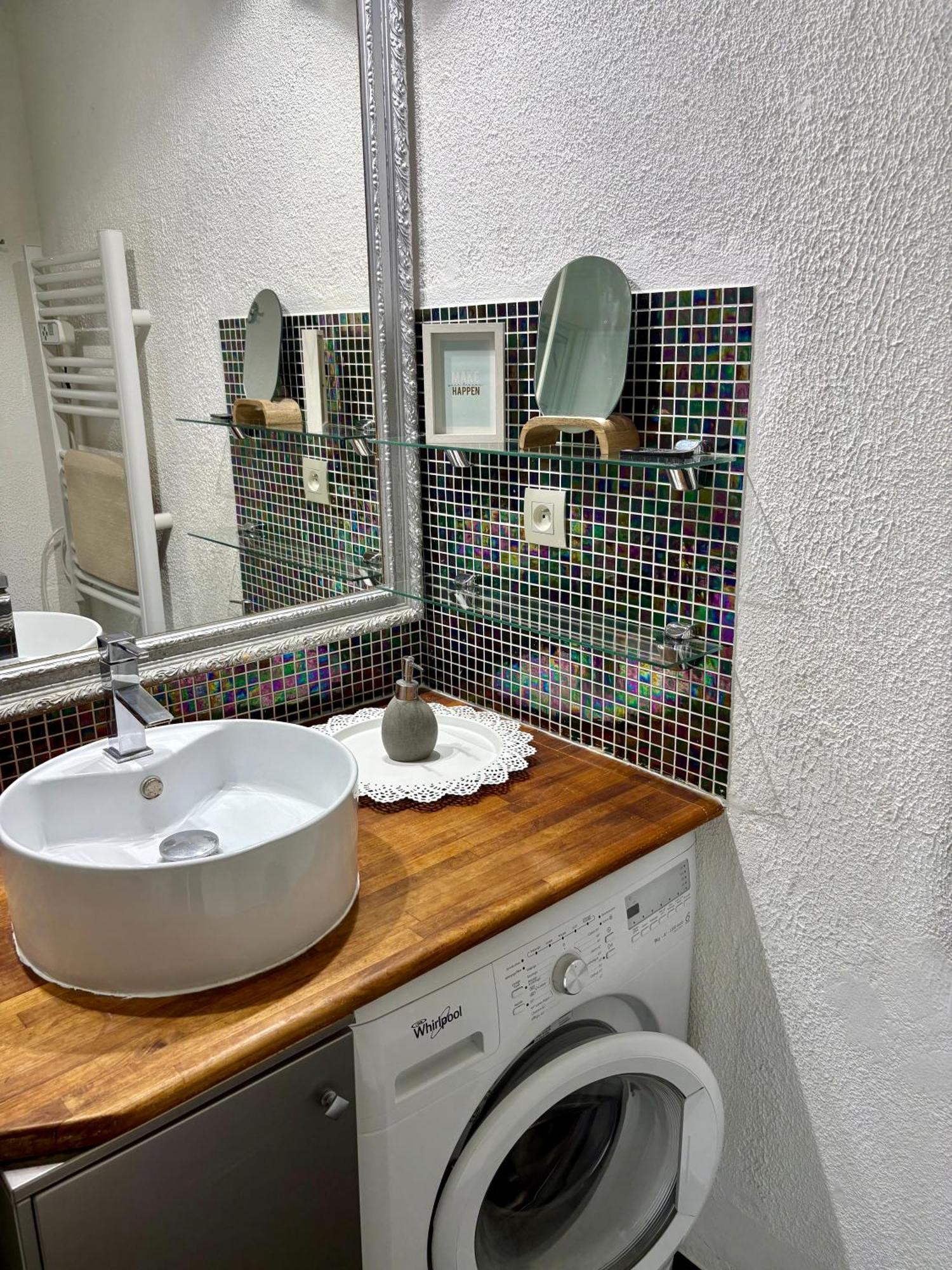 Sejour Au Port Apartment Hyeres Luaran gambar
